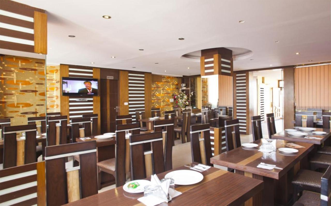 Hotel Shivdev International, Near New Delhi Railway Station Bagian luar foto