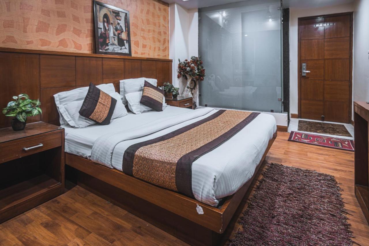 Hotel Shivdev International, Near New Delhi Railway Station Bagian luar foto