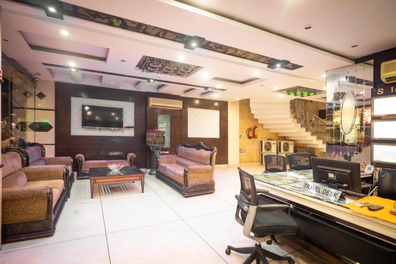 Hotel Shivdev International, Near New Delhi Railway Station Bagian luar foto