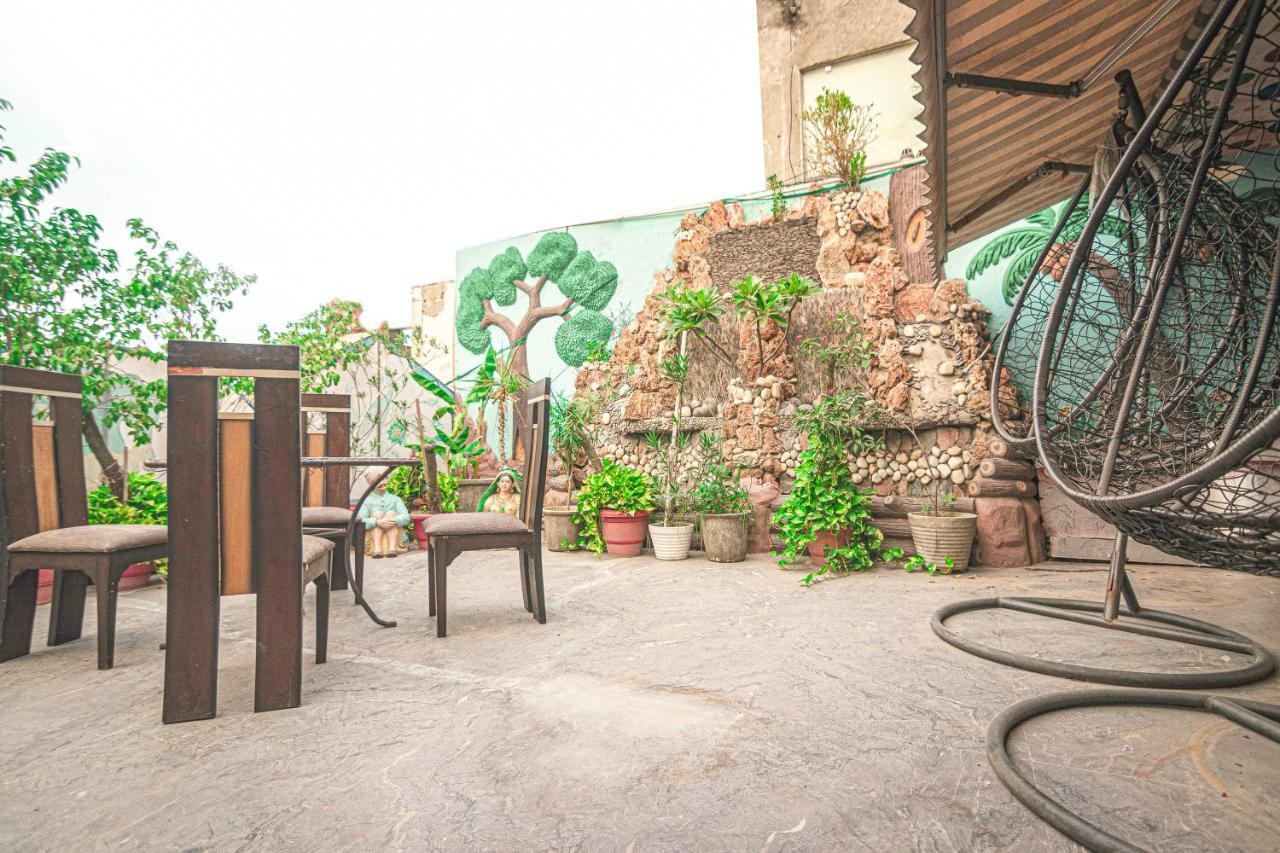 Hotel Shivdev International, Near New Delhi Railway Station Bagian luar foto