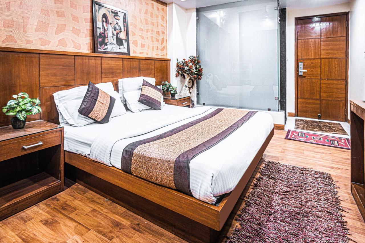 Hotel Shivdev International, Near New Delhi Railway Station Bagian luar foto