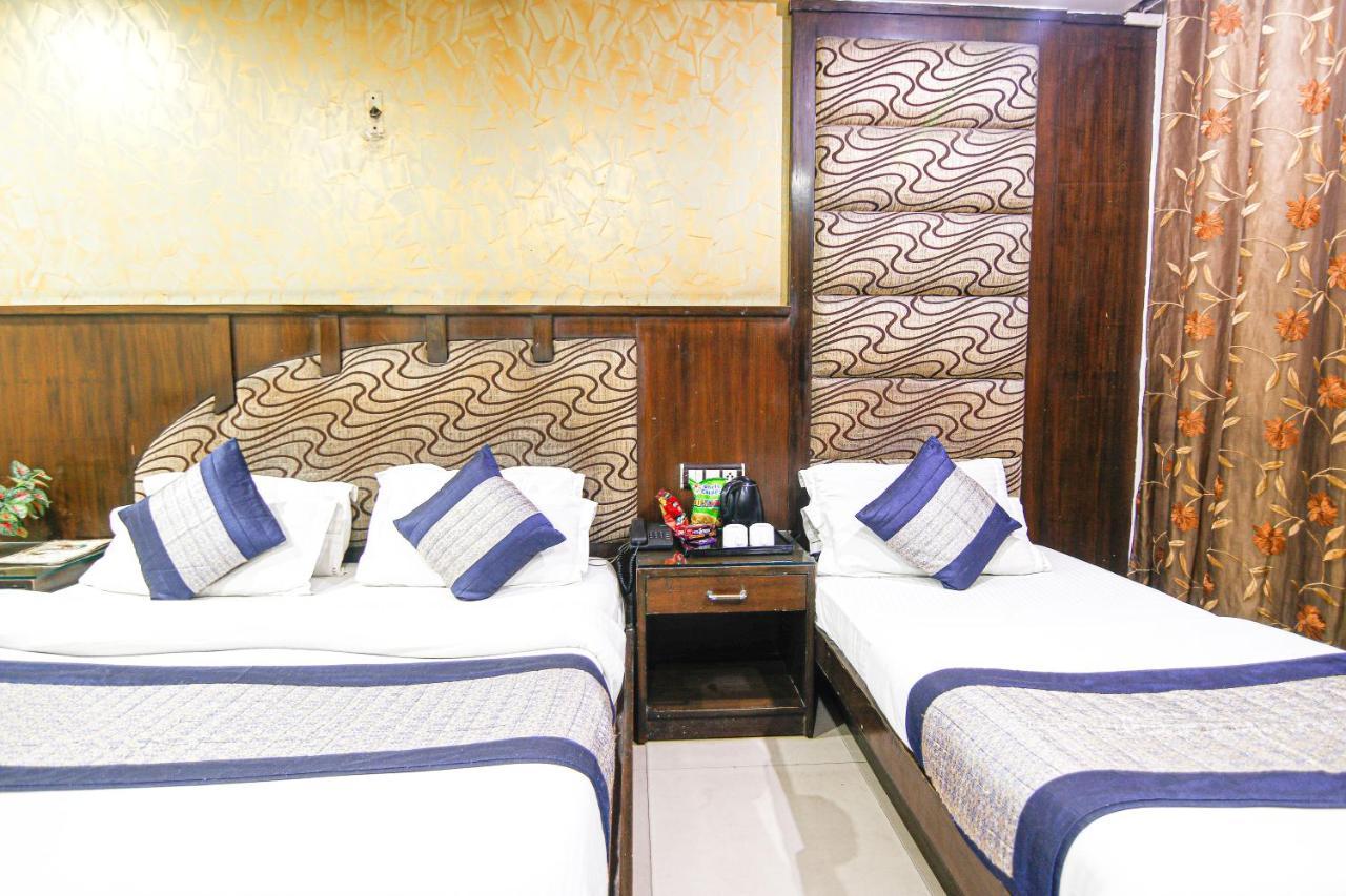 Hotel Shivdev International, Near New Delhi Railway Station Bagian luar foto