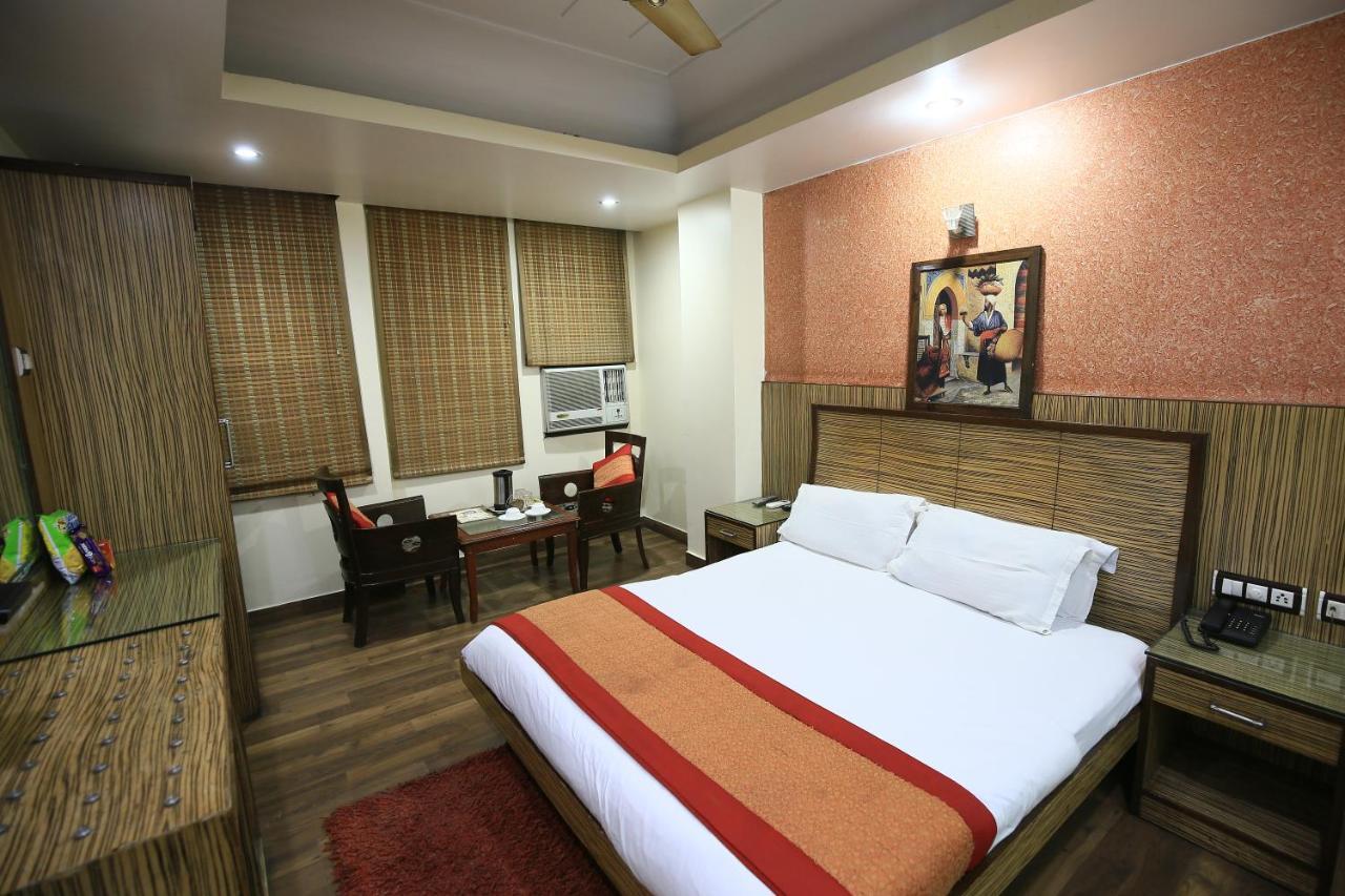 Hotel Shivdev International, Near New Delhi Railway Station Bagian luar foto