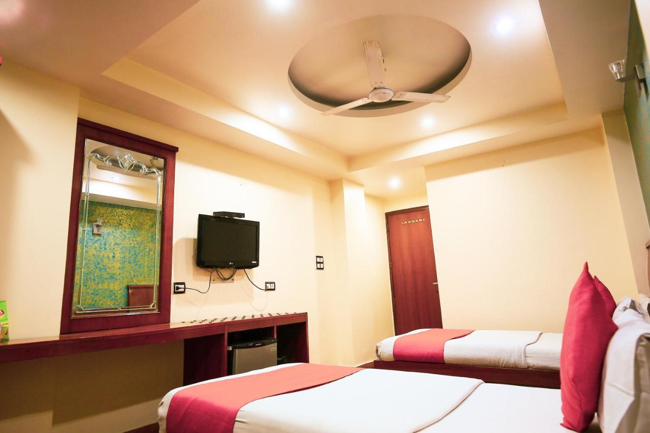 Hotel Shivdev International, Near New Delhi Railway Station Bagian luar foto