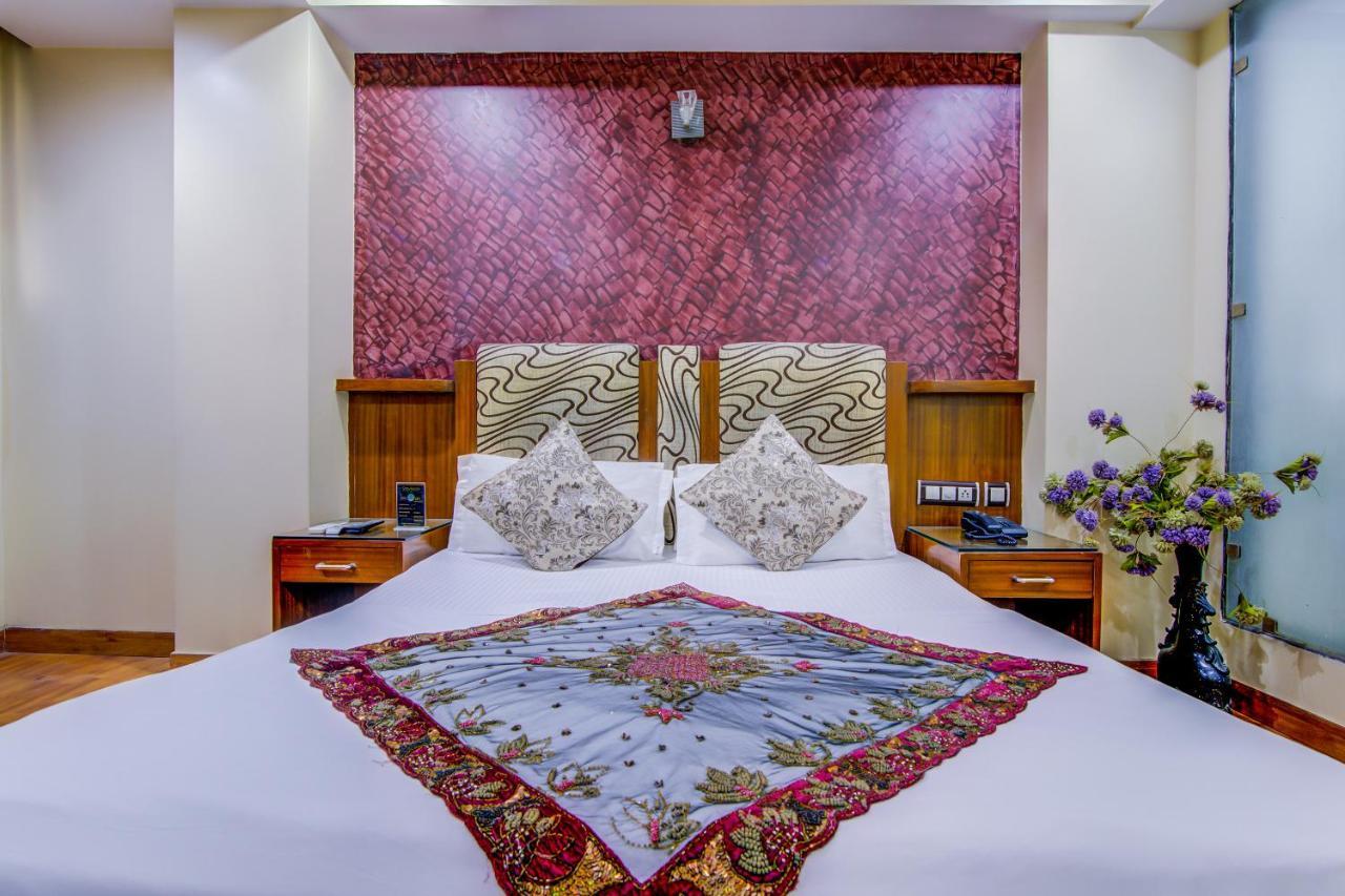 Hotel Shivdev International, Near New Delhi Railway Station Bagian luar foto