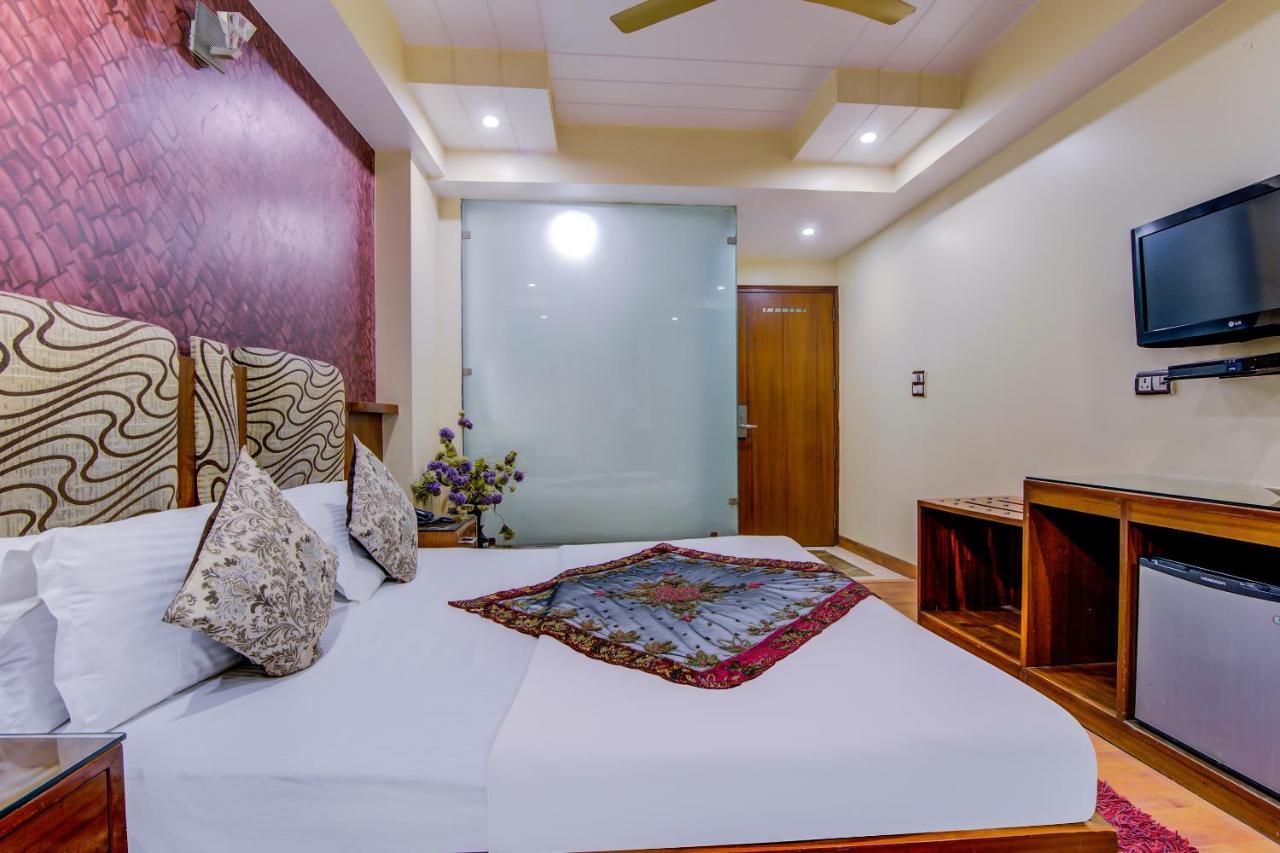 Hotel Shivdev International, Near New Delhi Railway Station Bagian luar foto