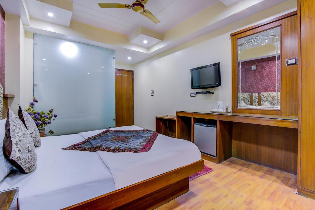 Hotel Shivdev International, Near New Delhi Railway Station Bagian luar foto